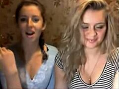 Girls Cam With Cigarette Smoke!