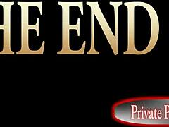 Perverse MILF Stella in hartem Handjob und Dildo-Ficken mit Cumshot