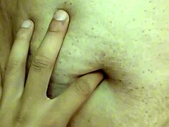 Exploring the navel of a beautiful latina milf amateur