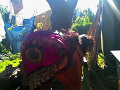 Klaudiaambergirl Enjoys A Peaceful Solo Outdoor Session