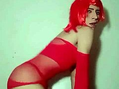 una chica de rojo conquista tu corazon facilmente