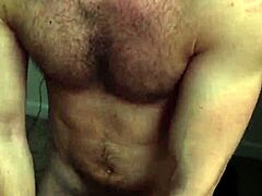 그 성숙한 집에서 만든 섹스돌에 거칠게 크림파이 했어