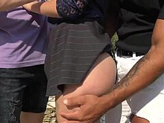 Grosse Adrenaline Pour Melany's Outdoor Group Fun!