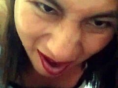 Chica trans moans in pleasure during anal fucking