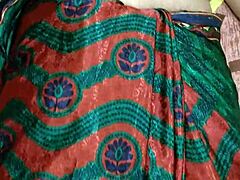 Hey, check out this south indian couple in saree doing homemade creampie fucking