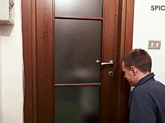 Megbasztam laza MILF barátnőmet egy az egyben szerepjátékban