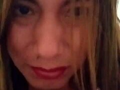 Chica trans moans in pleasure during anal fucking