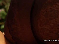 Varför inte dyka in i ansiktsittning med dessa kåta lesbiska härskarinnor som slickar fitta till orgasm?