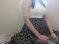 帰ってきてからむらむらが止まらなかったので、毛布の上で甘々おなにーしちゃった。。。