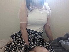 帰ってきてからむらむらが止まらなかったので、毛布の上で甘々おなにーしちゃった。。。