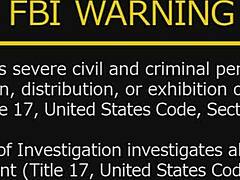 リナ・キリハラの激しい日本人フェラアクション見て！あのチンポをプロのように扱ってるよ！