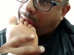 ex whore shows off feet and toes