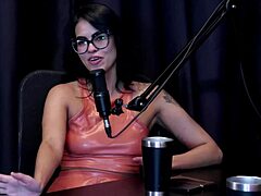 Escort scared of fat client.