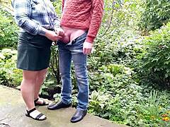 i'm having so much fun with this older woman, she takes my cum so good!