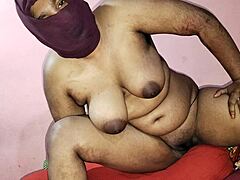 Deshi Bhabhi and Uncle in Intense Indian Sex