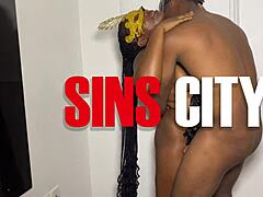 nigerian couple enjoys quickie sex with juicy pussy fingering and riding 😘