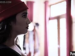 Lesbian milf enjoys threesome therapy with sucking and blowjob