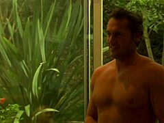 I, Cassie Courtland, pleases the generals well with my shoes and heels, getting a facial cumshot