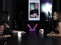 Tinder Game Reveals Elisa Sanches' Intimate Moments With Belinha Baracho