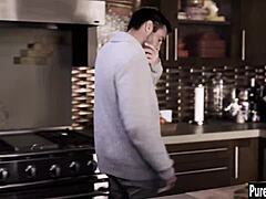 Lesbian milf enjoys threesome therapy with sucking and blowjob