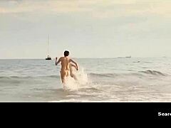 Sara Gil dans Puzzled Love, un drame topless ado 18+ de 2010