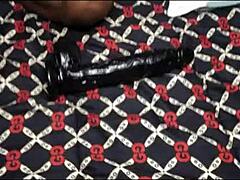 Mislukte dubbele fisting maakt Vera hard spuiten