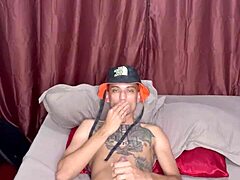 Thiago Kelton is eating a silicone ass in the room.