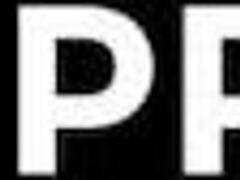 Βλέπω τις 18+ καλύτερες φίλες να μαθαίνουν να πιπιλίζουν πούτσα από μια θεά του σεξ