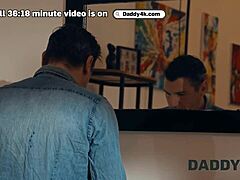 Daddy4k europäische Brünette betrügt professionell ihren Freund im nächsten Zimmer