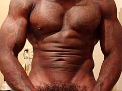 Hallelujah Johnson worships that big black hairy cock so passionately! 😍