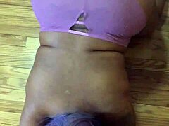 let me show my big ebony ass.