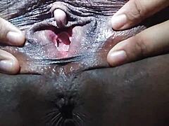 I'm showing off my pussy, enjoy the view