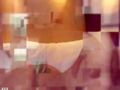 上品な18歳赤毛が自慰でイキ、唾液遊び。