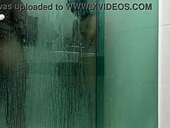 Novinho caught me on all fours in the bath, fucking my big ass