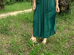 Lexie, 29-year-old pet store seller, gets anal fucked in gap