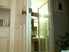 does this tight teen cheerleader fuck her hubby before babysitting?