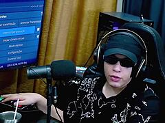 Belinha Baracho shows how she likes to be fucked in podcast