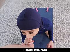 penelope woods WORKS OUT with trainer