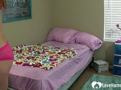 Sexy teen beauty masturbates to please you