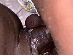 Milf ebony goza com porra por toda parte 😍