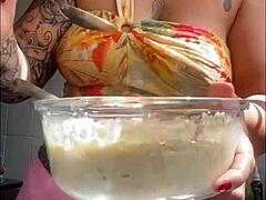 mostro la mia fica gonfia in diretta?