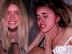 Hun spørger, underdanig teen 18+ kvæles og kneppes, kan hun lide det kinky?