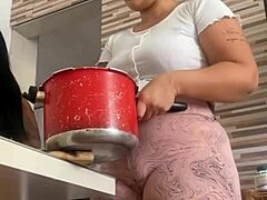 I CALLED MY FRIEND WITH BIG ASS TO HELP ME WITH LUNCH