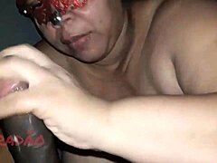 SOCANDO gostoso E GOZANDO na boca DA PUTA!