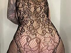 paige in fishnets takes a big black dildo and ends with her mouth
