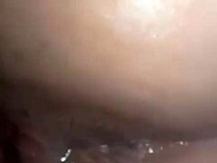 meu cu fechou ele forçou eu gozei gritando e me caguei