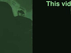 extranjera gordita muestra tetas para trabajo