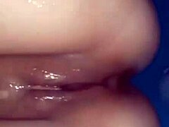 meu cu fechou ele forçou eu gozei gritando e me caguei