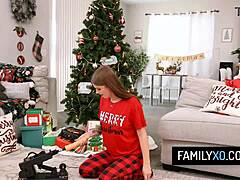 fucking my stepsis and stepmom for xmas elizabeth skylar sky wonderland 😈