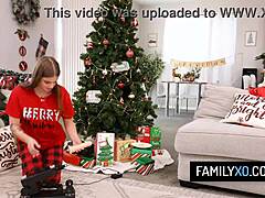 fucking my stepsis and stepmom for xmas elizabeth skylar sky wonderland 😈